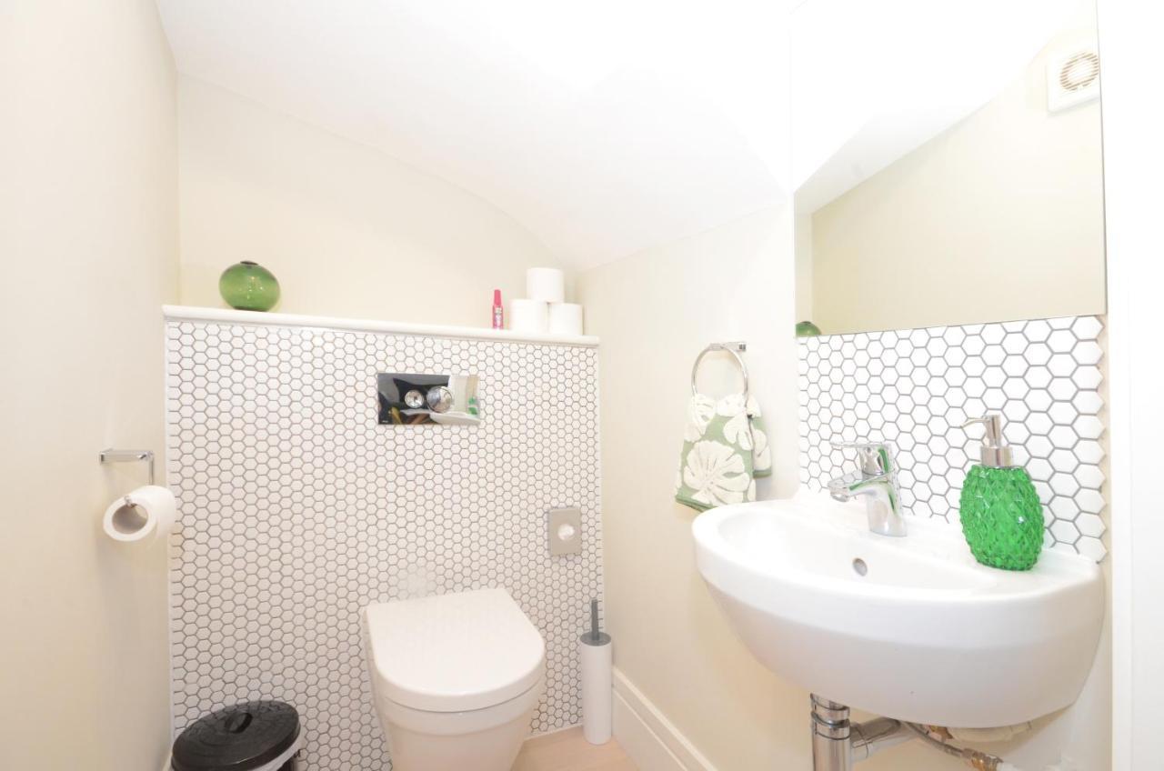 The Mews - 2 Bedroom Luxury, Spacious House With Free Parking Йорк Екстер'єр фото